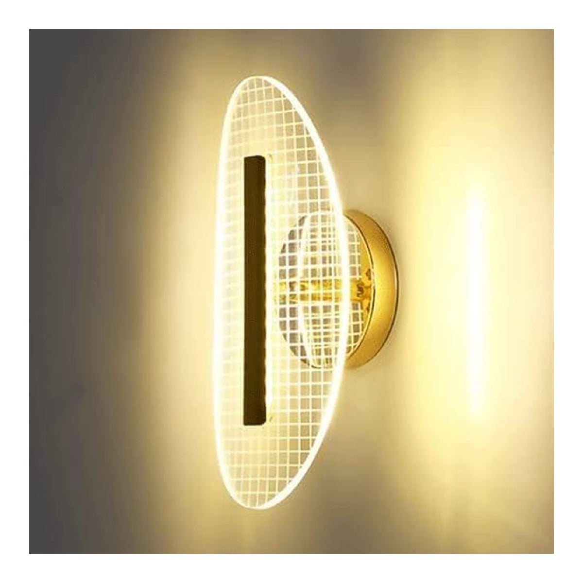 Solution lumineuse Blanc et Dore au dessin sobre en format applique murale 3000K