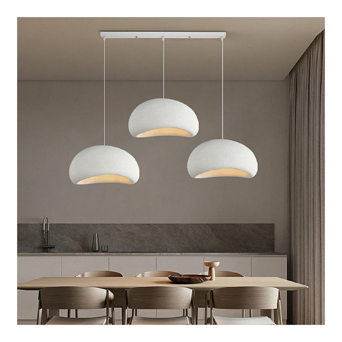 Suspension Blanc et Ambre aux lignes epurees avec eclairage confortable E27