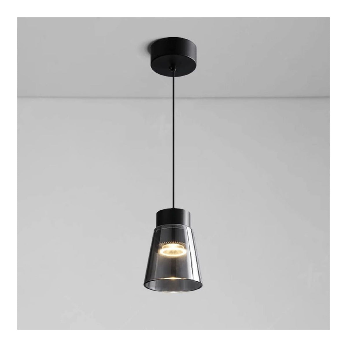 Suspension Noir et Gris aux lignes epurees avec eclairage confortable 4W