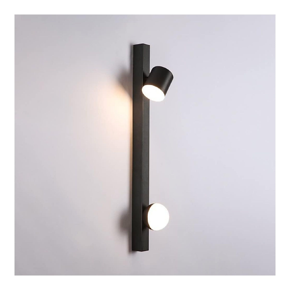Luminaire Noir et Blanc a silhouette graphique de type applique murale 10 W 3000 K