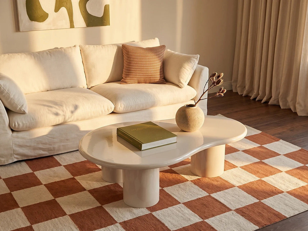 Table basse beige finition laquee brillante, dimensions